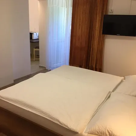 Апартаменты Bartok *