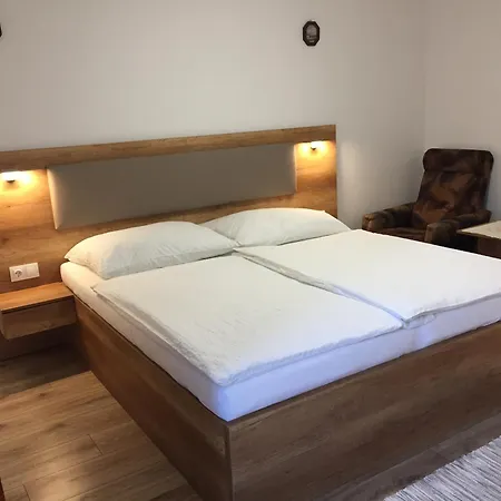 Bartók Apartman Harkány